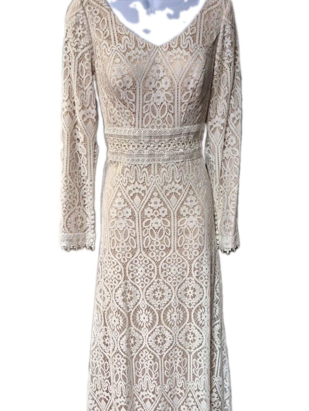 Mon Cheri Ivory Lace Sheath Wedding Gown Size 10